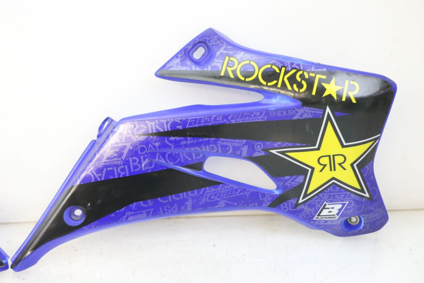 photo de KOMPLETTE VERKLEIDUNG YAMAHA YZ-F YZF 250 (2007 - 2013) - Fokus auf die Struktur