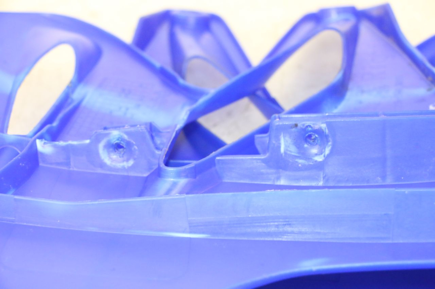 photo de KOMPLETTE VERKLEIDUNG YAMAHA YZ 125 (1998 - 2005) - Details der Befestigungspunkte