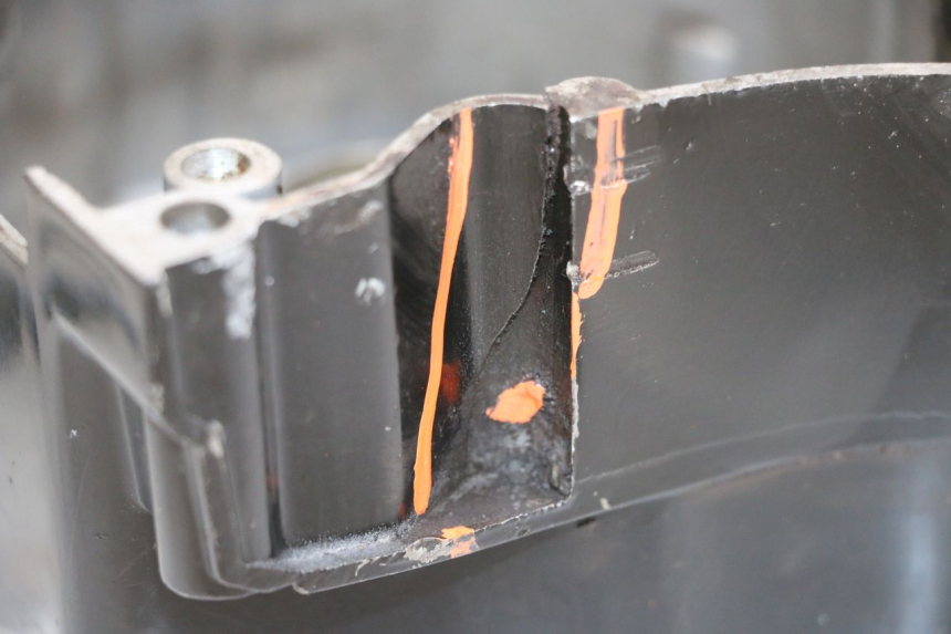 photo de ZÜNDUNGSDECKEL MAG POWER BOMBERS 4T 50 (2016 - 2026) - Zoom auf Gebrauchszustand