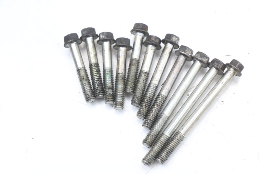 photo de ZÜNDUNGSGEHÄUSE SUZUKI BURGMAN 125 (2007 - 2014) - Details der Befestigungspunkte