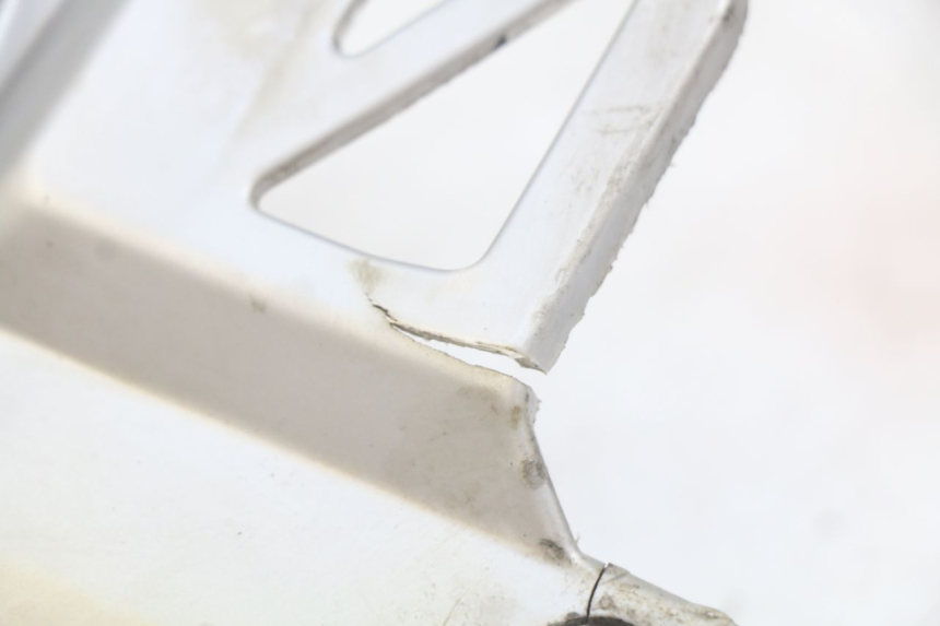 photo de ZÜNDUNGSGEHÄUSE DERBI GPR 50 (2004 - 2009) - Details der Befestigungspunkte