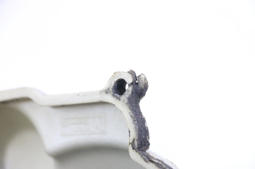 photo de ZÜNDUNGSGEHÄUSE RIEJU MRT 50 (2009 - 2017) - Details der Befestigungspunkte