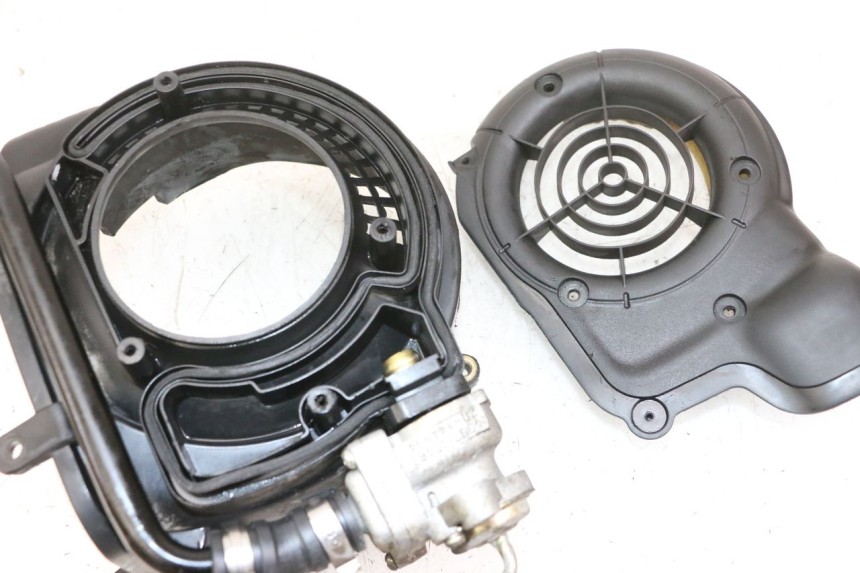 photo de ZÜNDUNGSDECKEL PIAGGIO VESPA LX 150 (2005 - 2013) - Kennzeichnungen und Originalreferenzen