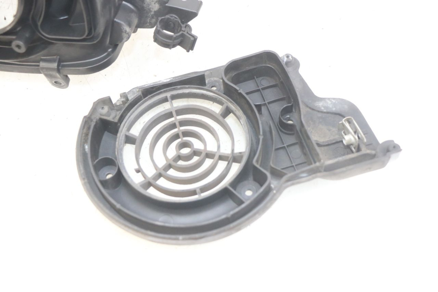 photo de ZÜNDUNGSGEHÄUSE PIAGGIO VESPA LXV 125 (2006 - 2009) - Details der Befestigungspunkte