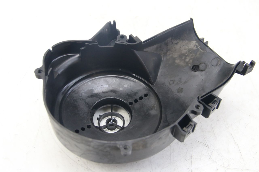 photo de ZÜNDUNGSGEHÄUSE PIAGGIO ZIP 4T 50 (2018 - 2020) - Details der Befestigungspunkte