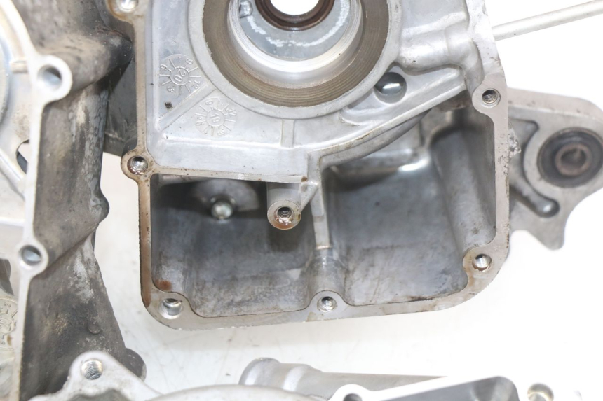 photo de UNTERER MOTORBLOCK KYMCO AGILITY 16+ 4T 50 (2018 - 2023) - Alternativer Blickwinkel