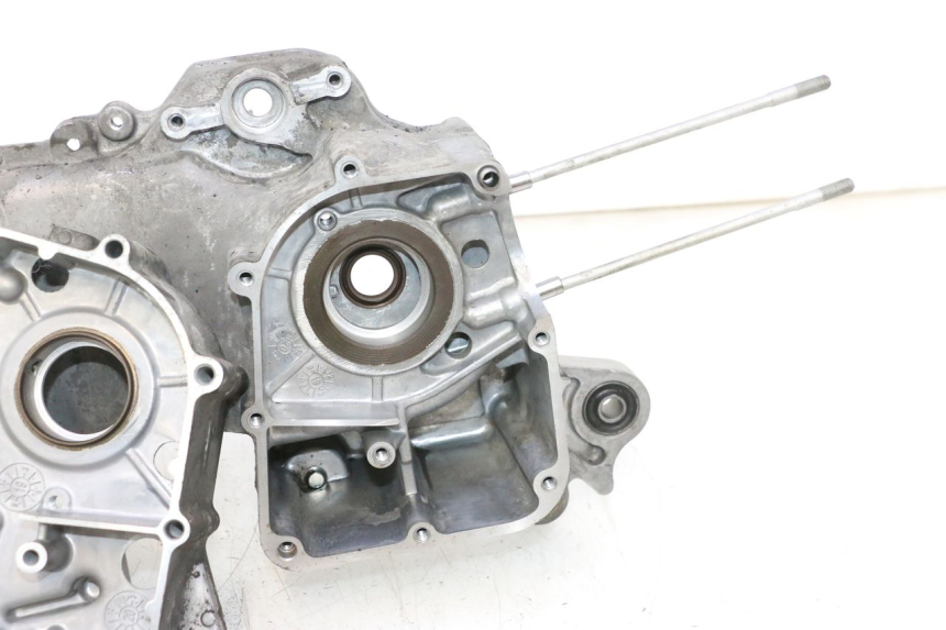 photo de UNTERER MOTORBLOCK KYMCO AGILITY 16+ 4T 50 (2018 - 2023) - Details der Befestigungspunkte