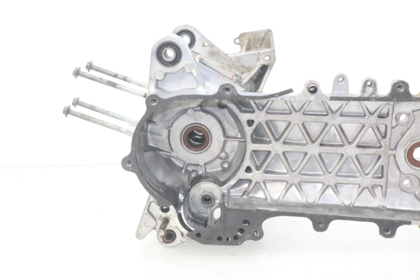 photo de MOTORBLOCK-UNTERTEIL KYMCO AGILITY RS 2T 50 (2009 - 2013) - Technische Nahaufnahme