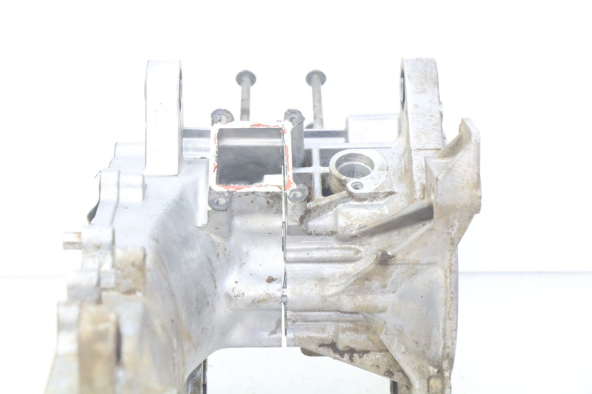 photo de MOTORBLOCK-UNTERTEIL KYMCO AGILITY RS 2T 50 (2009 - 2013) - Oberflächenzustand und Material