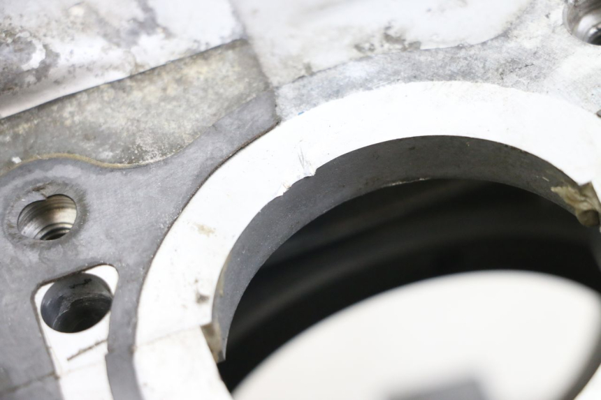 photo de Motorblock-Unterteil HYOSUNG GV AQUILA 125 (2000 - 2009) - Technische Nahaufnahme