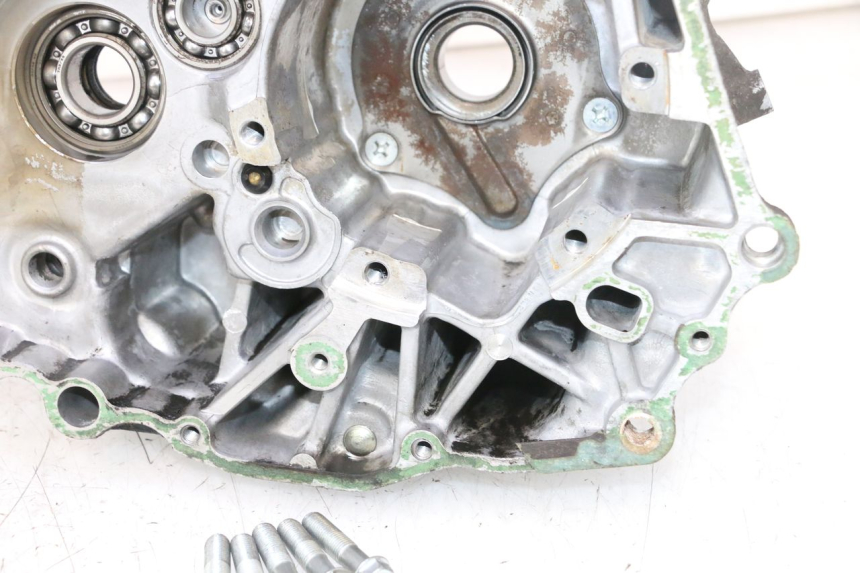 photo de KURBELGEHÄUSE HONDA CB TWO FIFTY 250 (1991 - 2002) - Details der Befestigungspunkte