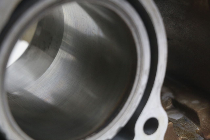 photo de UNTERER MOTORBLOCK HONDA CBF 500 (2004 - 2007) - Zoom auf Komponenten