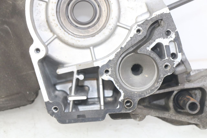 photo de UNTERER MOTORBLOCK PEUGEOT CITYSTAR 125 (2011 - 2017) - Alternativer Blickwinkel