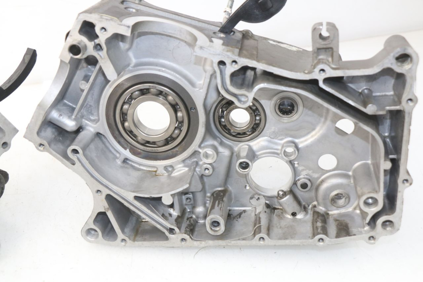 photo de KURBELGEHÄUSE HYOSUNG COMET GTR 125 (2007 - 2014) - Weitere Ansicht des Artikels