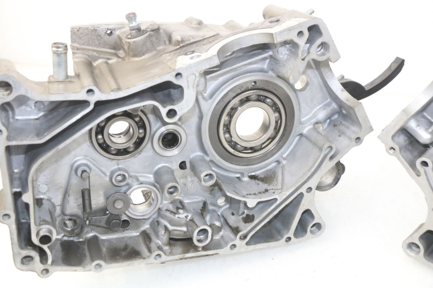 photo de KURBELGEHÄUSE HYOSUNG COMET GTR 125 (2007 - 2014) - Kennzeichnungen und Originalreferenzen