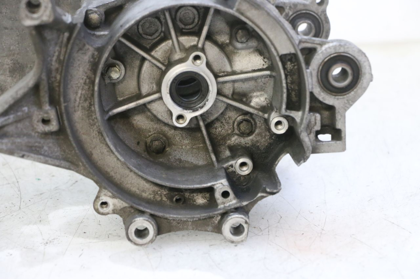 photo de MOTORUNTERTEIL PEUGEOT ELYSTAR 50 (2002 - 2014) - Hochauflösende Nahaufnahme