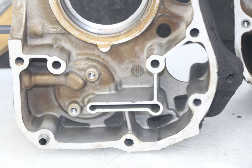 photo de UNTERER MOTORBLOCK HONDA FES S-WING SWING ABS 125 (2007 - 2015) - Zoom auf Komponenten