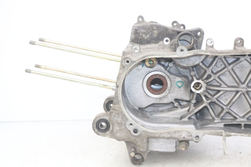 photo de UNTERER MOTORBLOCK SYM FIDDLE 3 III 125 (2014 - 2020) - Oberflächenzustand und Material