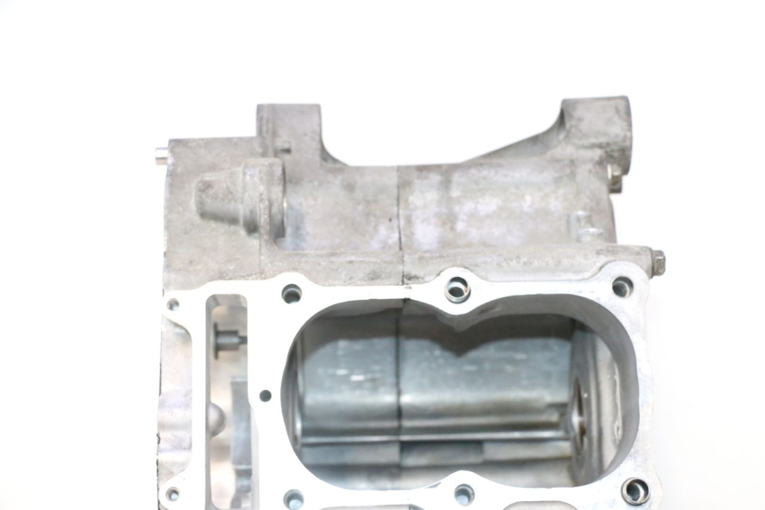 photo de KURBELGEHÄUSE HONDA FJS SILVER WING SILVERWING 400 (2005 - 2008) - Weitere Ansicht des Artikels