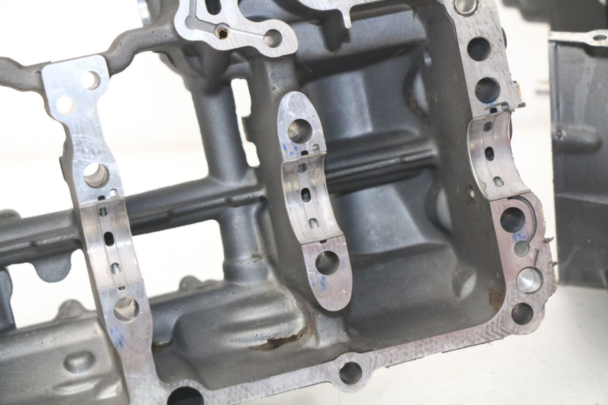 photo de KURBELGEHÄUSE YAMAHA FZ8 800 (2010 - 2016) - Fokus auf die Struktur