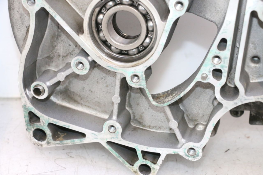photo de KURBELGEHÄUSE GILERA GP 800 (2007 - 2013) - Details der Befestigungspunkte