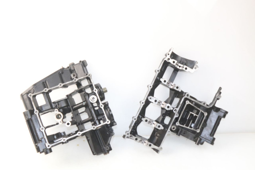 photo de KURBELGEHÄUSE SUZUKI GSR 600 (2005 - 2012) - Fokus auf die Struktur