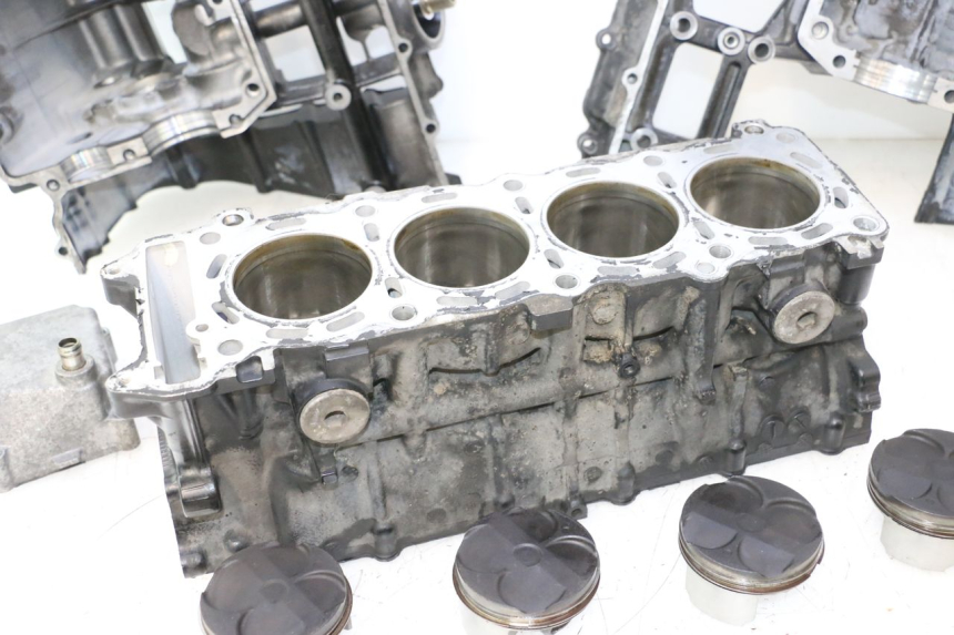 photo de KURBELGEHÄUSE SUZUKI GSR 600 (2005 - 2012) - Alternative Perspektive