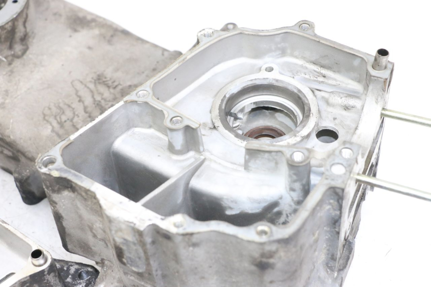 photo de MOTORBLOCK-UNTERTEIL SYM JET 14 4T 50 (2018 - 2022) - Alternativer Blickwinkel