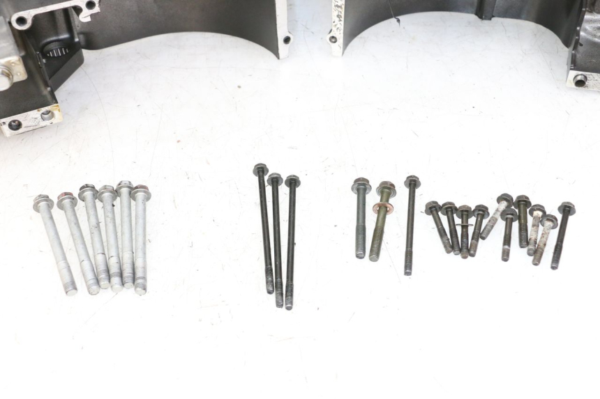 photo de KURBELGEHÄUSE KAWASAKI GTR 1000 (1994 - 2004) - Detaillierte Sichtprüfung