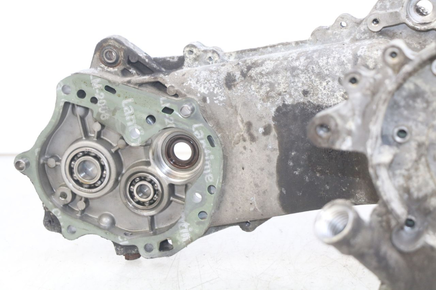 photo de UNTERER MOTORBLOCK PEUGEOT KISBEE 4T 50 (2018 - 2022) - Zoom auf Komponenten