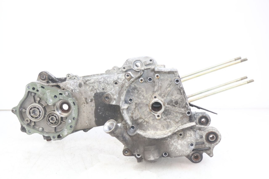 photo de UNTERER MOTORBLOCK PEUGEOT KISBEE 4T 50 (2018 - 2022) - Hochauflösende Nahaufnahme