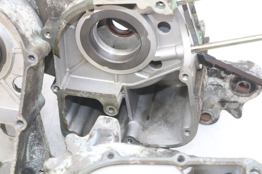 photo de UNTERER MOTORBLOCK PEUGEOT KISBEE 4T 50 (2018 - 2022) - Fokus auf die Struktur