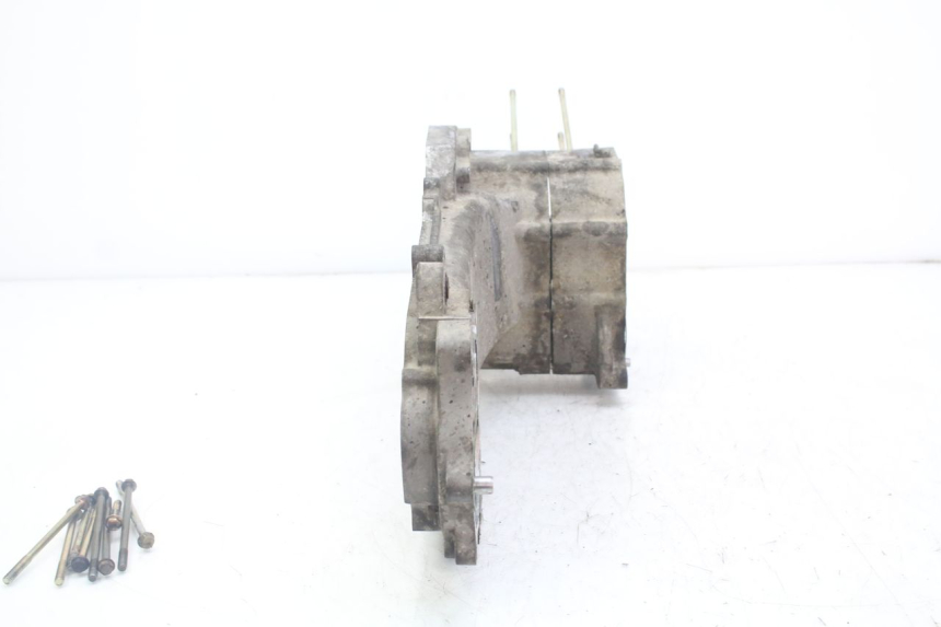 photo de UNTERER MOTORBLOCK PEUGEOT KISBEE 4T 50 (2010 - 2017) - Details der Befestigungspunkte