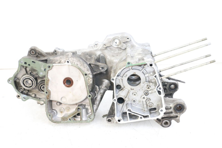 photo de UNTERER MOTORBLOCK PEUGEOT KISBEE 4T 50 (2018 - 2022) - Oberflächenzustand und Material