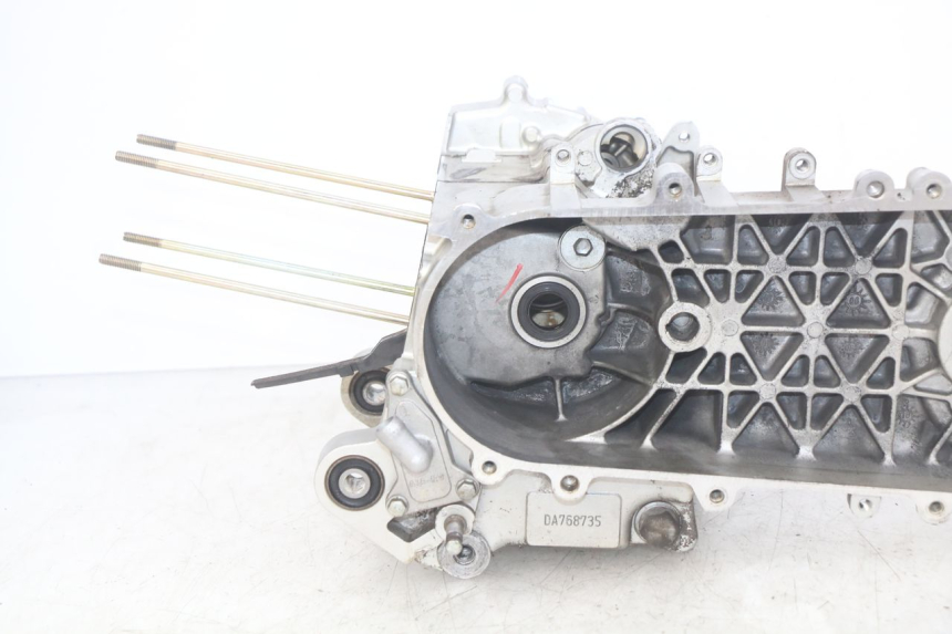 photo de MOTORBLOCK-UNTERTEIL SYM MIO 50 (2011 - 2017) - Oberflächenzustand und Material