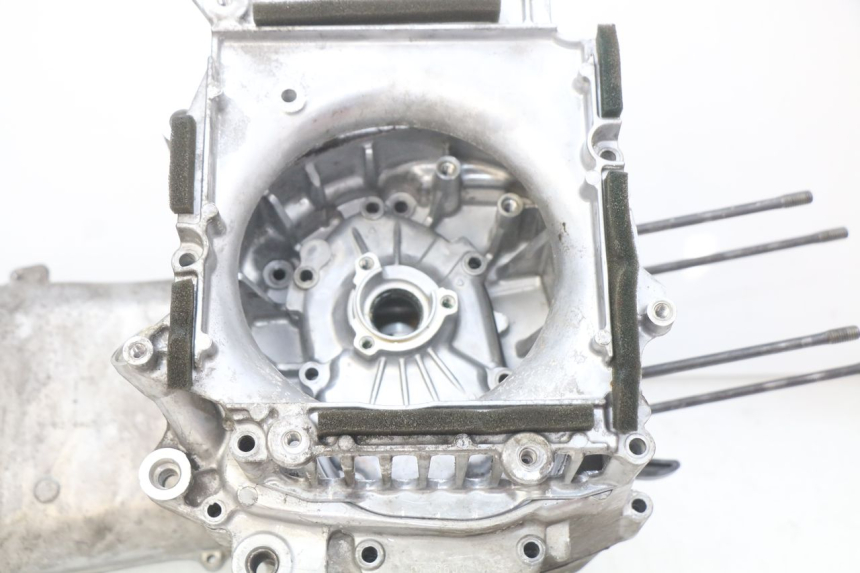 photo de MOTORBLOCK-UNTERTEIL YAMAHA N-MAX NMAX 125 (2017 - 2020) - Detailansicht des Bauteils