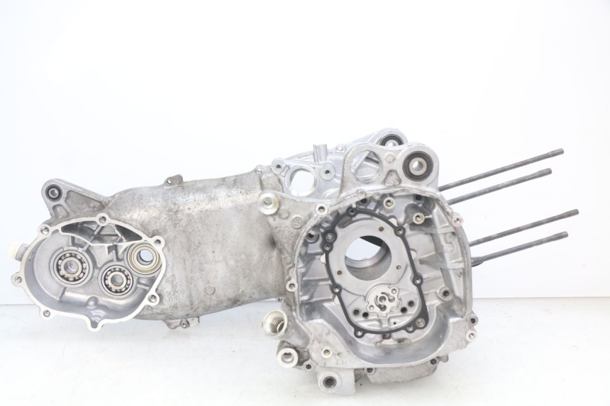 photo de MOTORBLOCK-UNTERTEIL YAMAHA N-MAX NMAX 125 (2017 - 2020) - Detaillierte Sichtprüfung