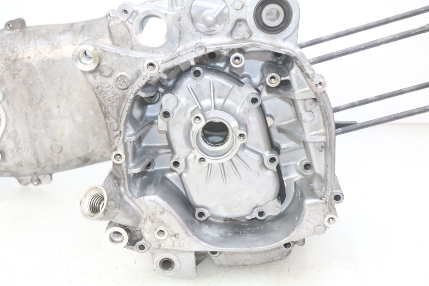 photo de MOTORBLOCK-UNTERTEIL YAMAHA N-MAX NMAX 125 (2017 - 2020) - Alternative Perspektive