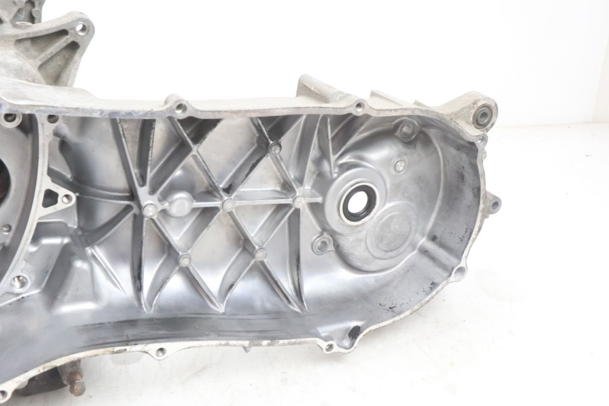 photo de KURBELGEHÄUSE YAMAHA N-MAX NMAX 125 (2021 - 2024) - Alternative Perspektive