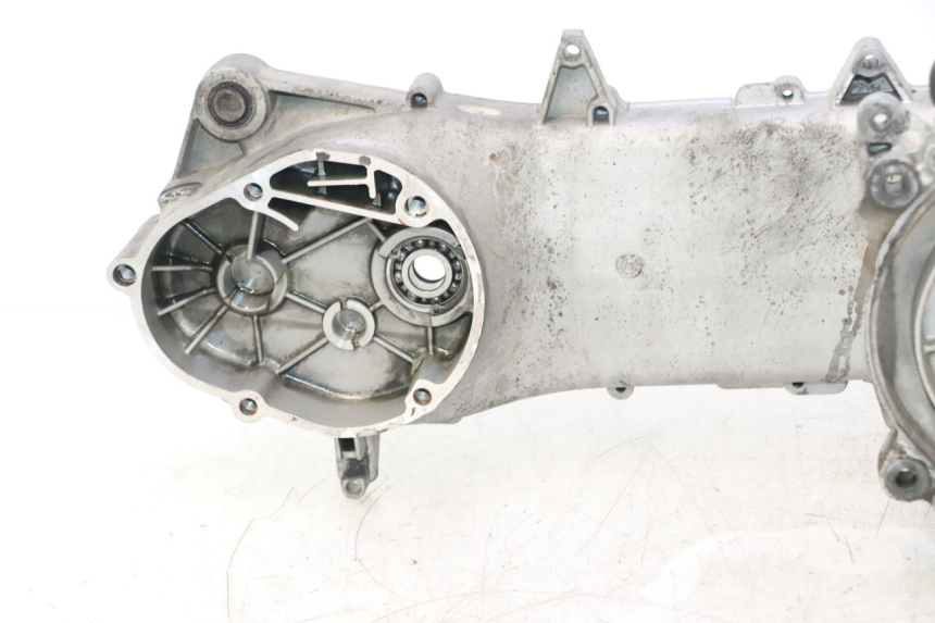 photo de UNTERER MOTORBLOCK PIAGGIO NEW TYPHOON 50 (2018 - 2021) - Details der Befestigungspunkte
