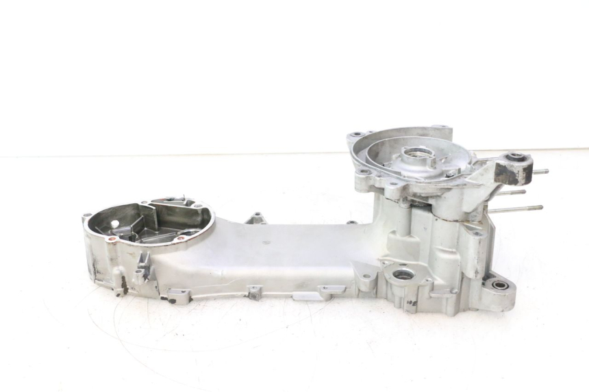 photo de UNTERER MOTORBLOCK PIAGGIO NEW TYPHOON 50 (2018 - 2021) - Detaillierte Sichtprüfung