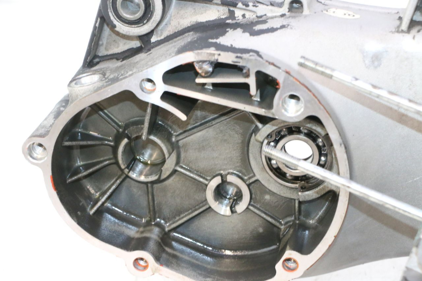 photo de UNTERER MOTORBLOCK PIAGGIO NEW TYPHOON 50 (2018 - 2021) - Technische Nahaufnahme