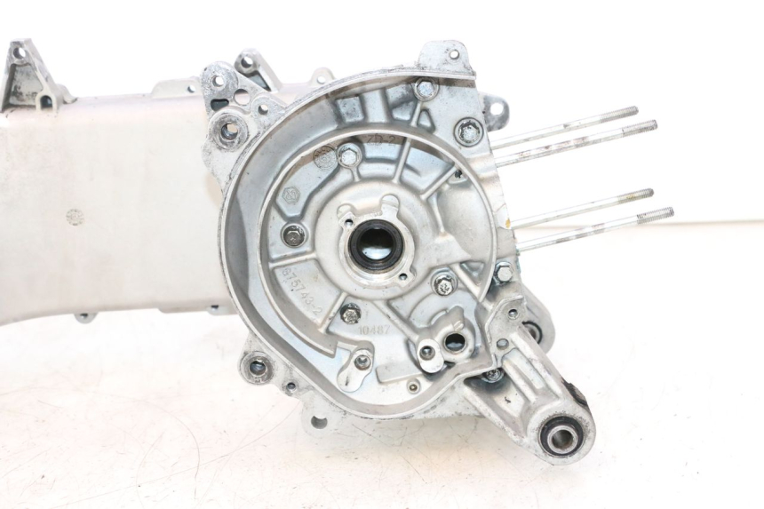 photo de UNTERER MOTORBLOCK PIAGGIO NEW TYPHOON 50 (2018 - 2021) - Details der Befestigungspunkte