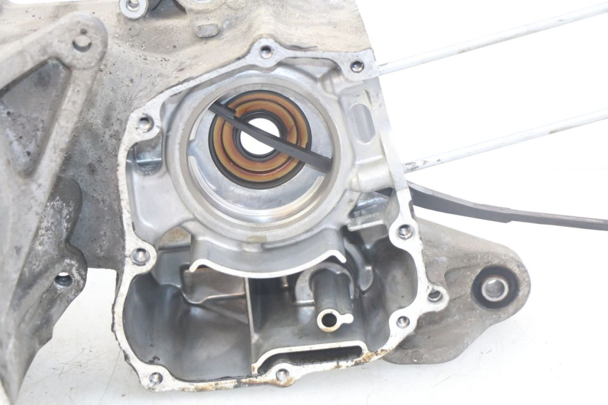 photo de UNTERER MOTORBLOCK HONDA NHX LEAD 110 (2008 - 2010) - Detaillierte Sichtprüfung