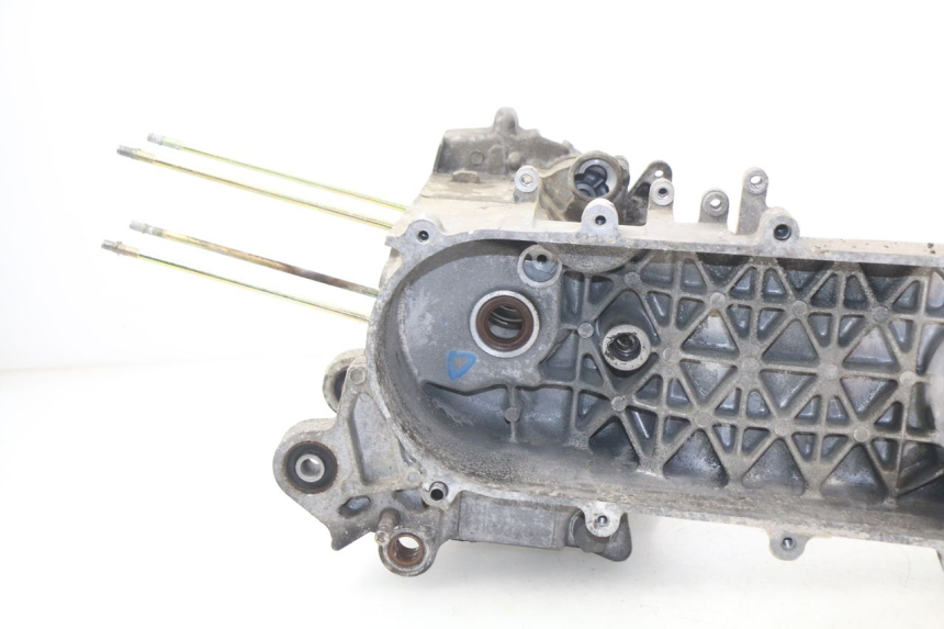 photo de KURBELGEHÄUSE SYM ORBIT 2 50 (2008 - 2014) - Oberflächenzustand und Material