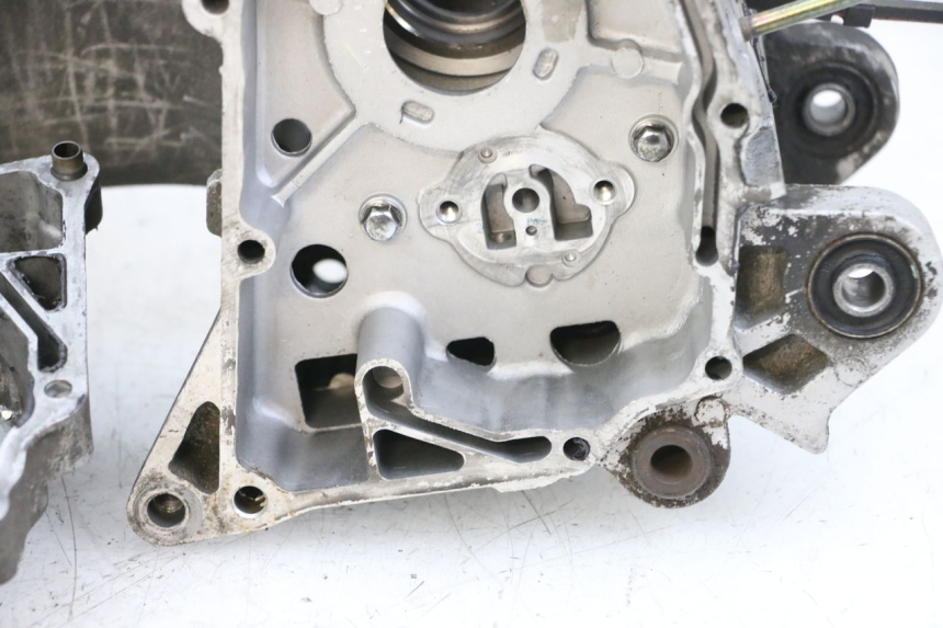 photo de MOTORBLOCK-UNTERTEIL SYM ORBIT III 3 4T 50 (2018 - 2021) - Profilansicht des Ersatzteils