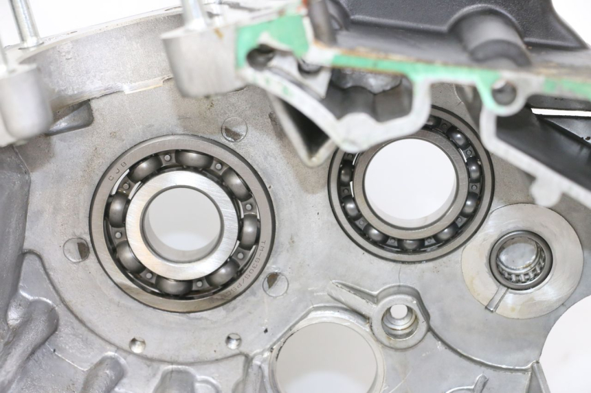 photo de KURBELGEHÄUSE REGAL RAPTOR RAXTER 2 125 (2007 - 2015) - Fokus auf die Struktur