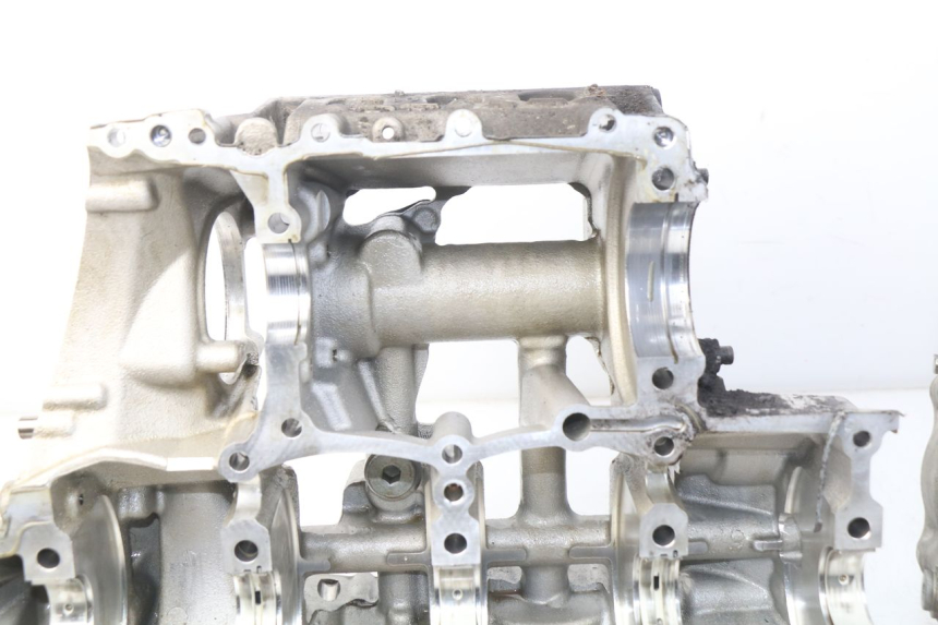 photo de KURBELGEHÄUSE BMW S RR ABS S1000RR 1000 (2009 - 2011) - Details der Befestigungspunkte