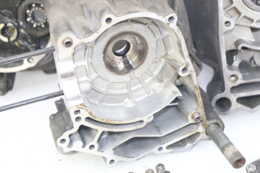 photo de UNTERER MOTORBLOCK APRILIA SCARABEO 100 (2003 - 2012) - Profilansicht des Ersatzteils