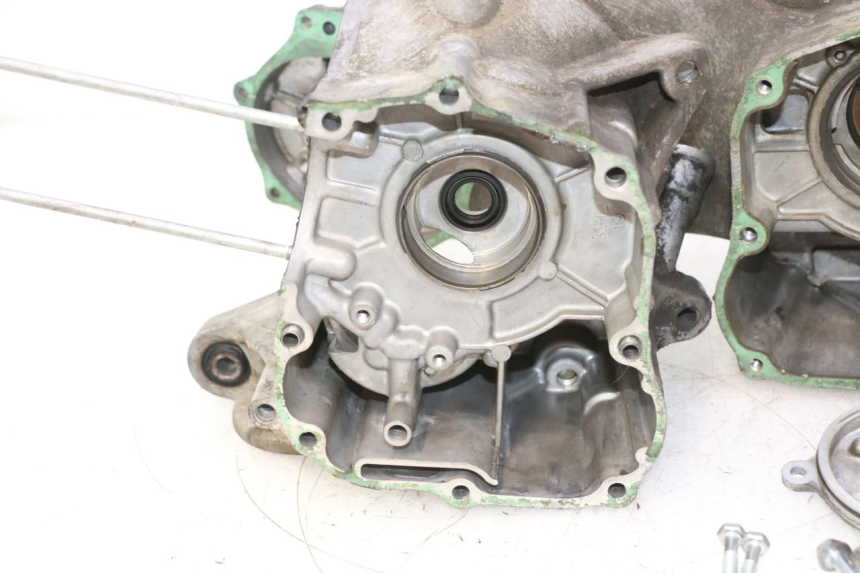 photo de KURBELGEHÄUSE HONDA SCV LEAD 100 (2003 - 2007) - Details der Befestigungspunkte